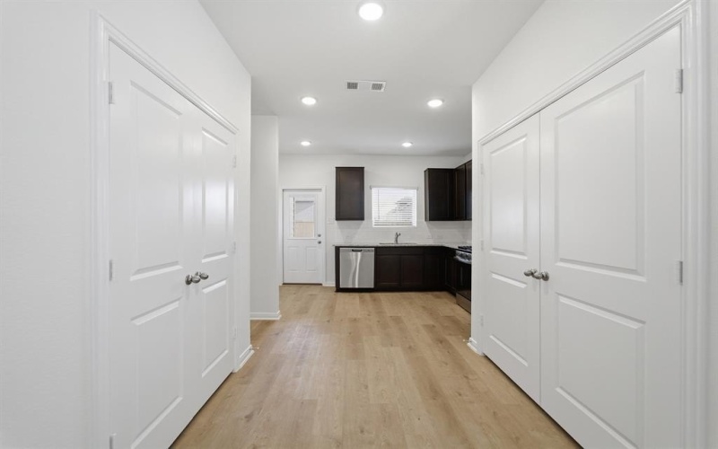 5305 Millbrook Drive, McKinney, TX 75071, 3 Bedrooms Bedrooms, ,2 BathroomsBathrooms,Residential,For Sale,5305 Millbrook Drive,0,21219019