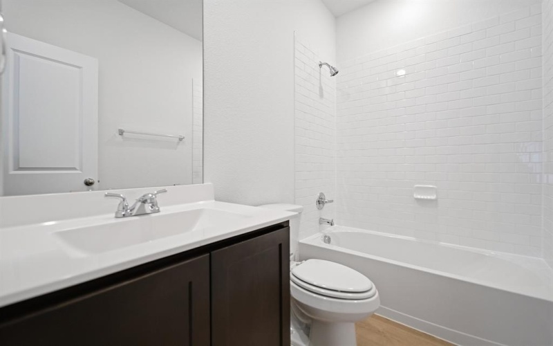 5305 Millbrook Drive, McKinney, TX 75071, 3 Bedrooms Bedrooms, ,2 BathroomsBathrooms,Residential,For Sale,5305 Millbrook Drive,0,21219019