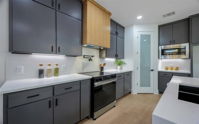 459 Hart Street, Dallas, TX 75203, 4 Habitaciones Habitaciones , ,3 BañosBaños,Residential,En Venta,459 Hart Street,0,21219044