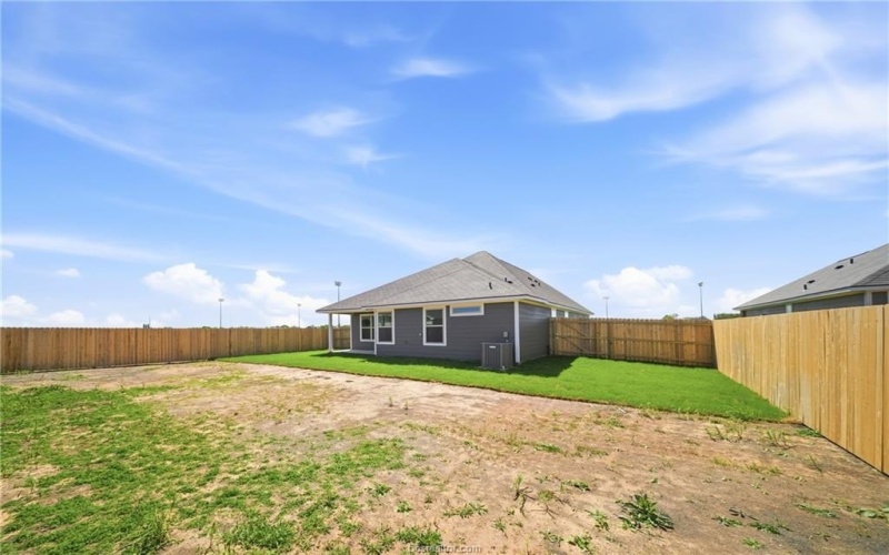 137 Cotton Cove, Snook, TX 77878, 4 Bedrooms Bedrooms, ,2 BathroomsBathrooms,Residential,For Sale,137 Cotton Cove,0,26003348