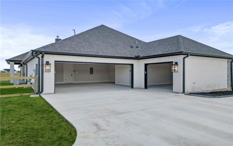 7823 Luke Ct, Bryan, TX 77808, 4 Bedrooms Bedrooms, ,3 BathroomsBathrooms,Residential,For Sale,7823 Luke Ct,0,26003673