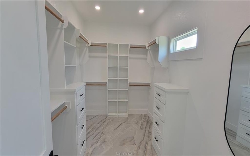 1439 Lone Star Lane, Franklin, TX 77856, 3 Bedrooms Bedrooms, ,2 BathroomsBathrooms,Residential,For Sale,1439 Lone Star Lane,0,26003730