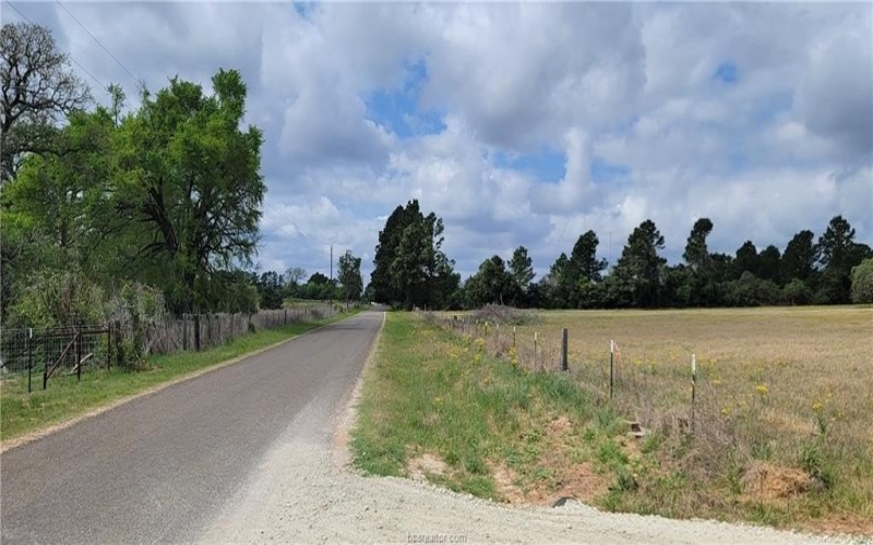 1439 Lone Star Lane, Franklin, TX 77856, 3 Bedrooms Bedrooms, ,2 BathroomsBathrooms,Residential,For Sale,1439 Lone Star Lane,0,26003730