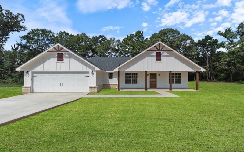 120 Timber Crossing Dr, Garrison, TX 75946, 3 Bedrooms Bedrooms, ,2 BathroomsBathrooms,Residential,For Sale,120 Timber Crossing Dr,0,22501480