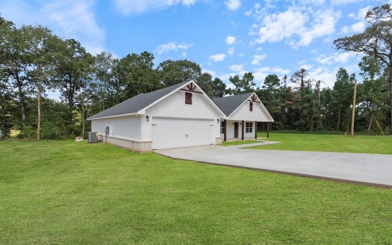 120 Timber Crossing Dr, Garrison, TX 75946, 3 Bedrooms Bedrooms, ,2 BathroomsBathrooms,Residential,For Sale,120 Timber Crossing Dr,0,22501480