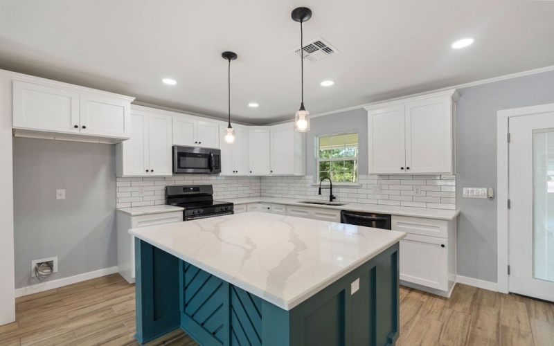 120 Timber Crossing Dr, Garrison, TX 75946, 3 Bedrooms Bedrooms, ,2 BathroomsBathrooms,Residential,For Sale,120 Timber Crossing Dr,0,22501480