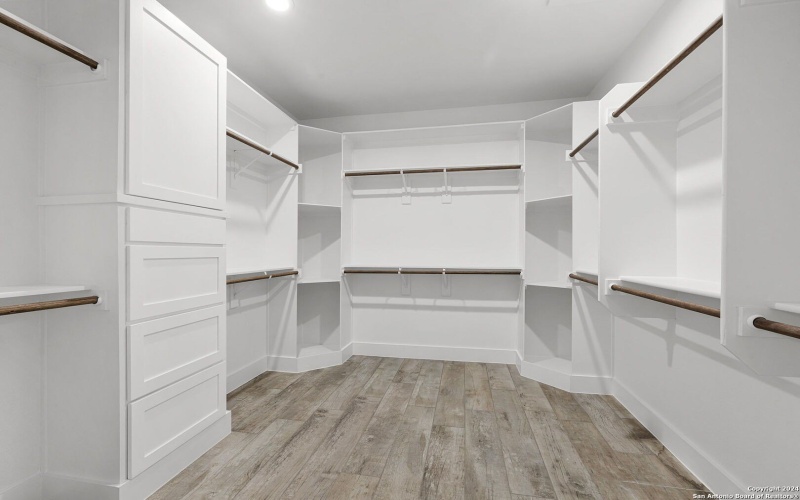 1522 SHADY HOLW, New Braunfels, TX 78132, 4 Bedrooms Bedrooms, ,3 BathroomsBathrooms,Residential,For Sale,1522 SHADY HOLW,0,1810086