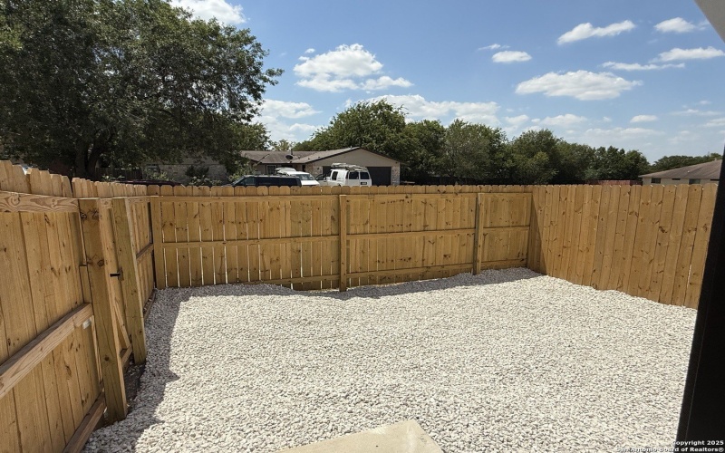 7210 John Palmer Dr., San Antonio, TX 78239, ,Residential Multi Family,En Venta,7210 John Palmer Dr.,0,1810650