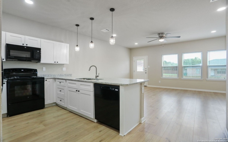 7210 John Palmer Dr., San Antonio, TX 78239, ,Residential Multi Family,En Venta,7210 John Palmer Dr.,0,1810650