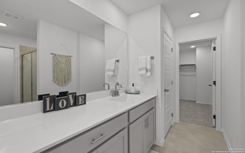 2534 Dry Moss Way, San Antonio, TX 78224, 4 Bedrooms Bedrooms, ,2 BathroomsBathrooms,Residential,For Sale,2534 Dry Moss Way,0,1816319