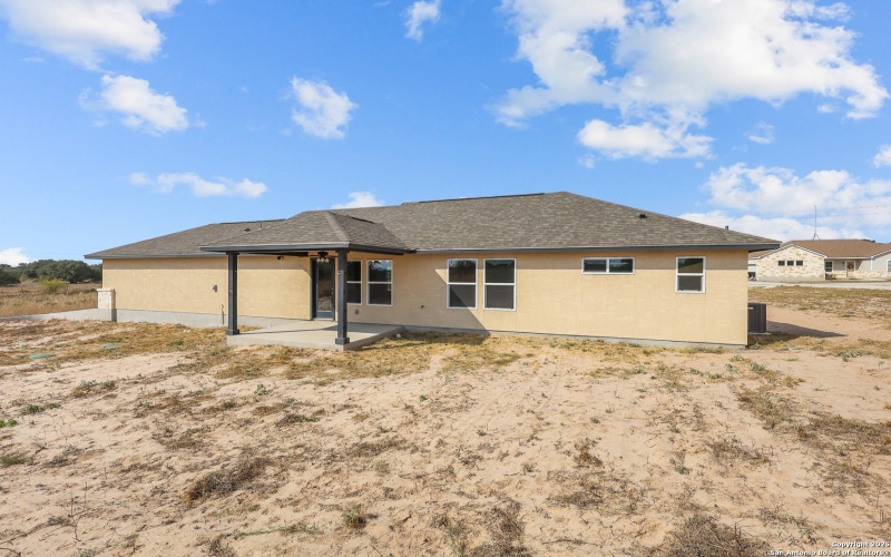 30 Log Cabin Way, Poteet, TX 78065, 3 Bedrooms Bedrooms, ,2 BathroomsBathrooms,Residential,For Sale,30 Log Cabin Way,0,1830205