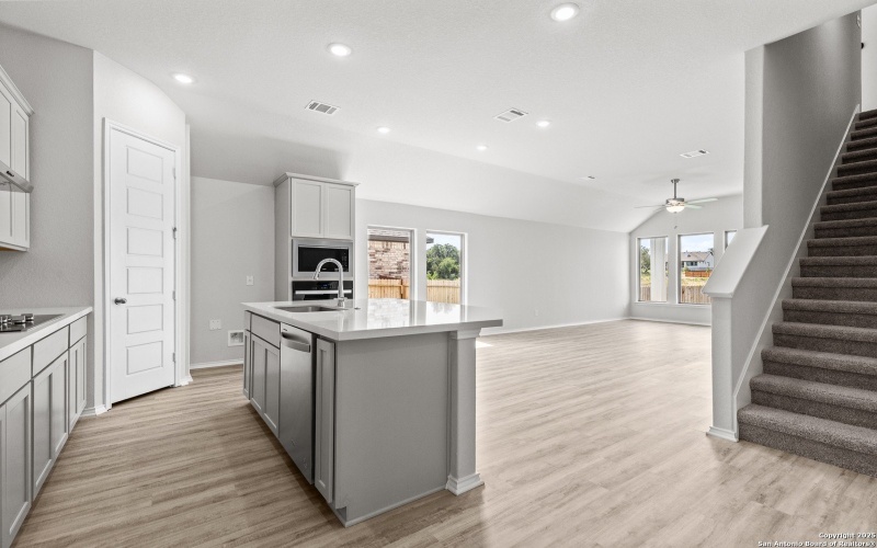 283 W Ainslie Street, Castroville, TX 78009, 4 Bedrooms Bedrooms, ,3 BathroomsBathrooms,Residential,For Sale,283 W Ainslie Street,0,1832693