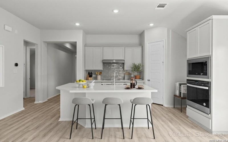 283 W Ainslie Street, Castroville, TX 78009, 4 Bedrooms Bedrooms, ,3 BathroomsBathrooms,Residential,For Sale,283 W Ainslie Street,0,1832693