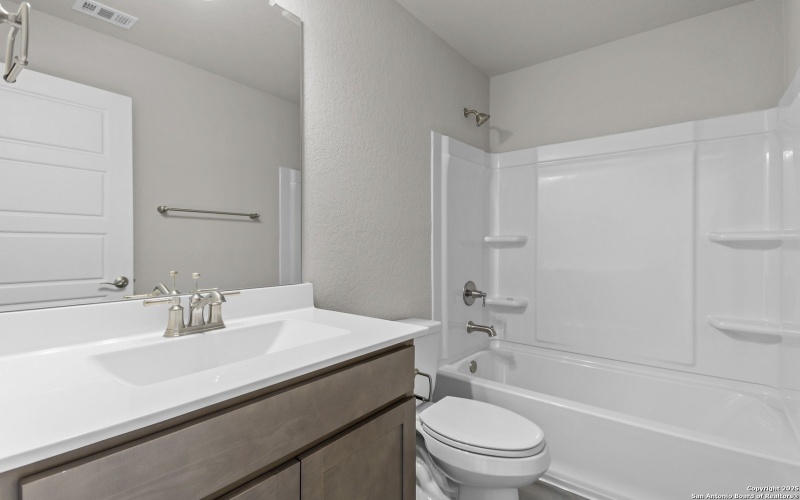 3800 Isaac Dr, Seguin, TX 78155, 3 Bedrooms Bedrooms, ,3 BathroomsBathrooms,Residential,For Sale,3800 Isaac Dr,0,1833208