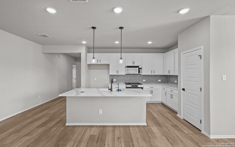 6879 Comanche Cave, San Antonio, TX 78247, 4 Bedrooms Bedrooms, ,3 BathroomsBathrooms,Residential,For Sale,6879 Comanche Cave,0,1841856