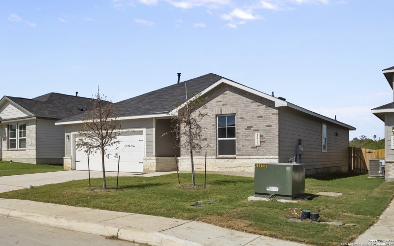 3453 Meteor Night, Converse, TX 78109, 3 Bedrooms Bedrooms, ,2 BathroomsBathrooms,Residential,For Sale,3453 Meteor Night,0,1849524