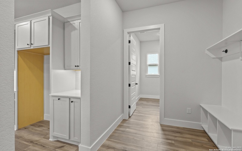 4507 YOAKUM VALLEY, Schertz, TX 78108, 5 Bedrooms Bedrooms, ,5 BathroomsBathrooms,Residential,For Sale,4507 YOAKUM VALLEY,0,1853078