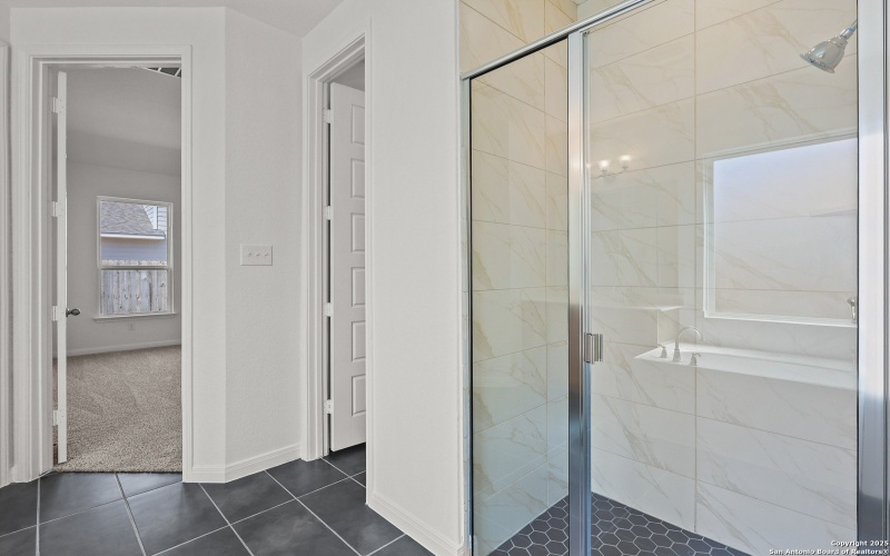 165 Annette Dr, Castroville, TX 78009, 4 Bedrooms Bedrooms, ,3 BathroomsBathrooms,Residential,For Sale,165 Annette Dr,0,1854793