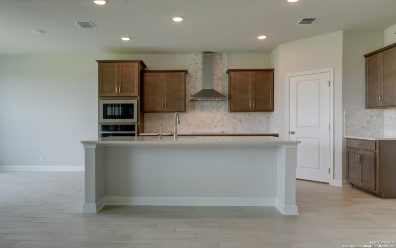 12836 Red Apple Rd., Schertz, TX 78154, 3 Bedrooms Bedrooms, ,2 BathroomsBathrooms,Residential,For Sale,12836 Red Apple Rd.,0,1855375