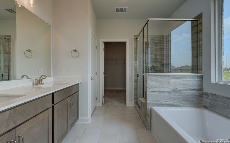 12836 Red Apple Rd., Schertz, TX 78154, 3 Bedrooms Bedrooms, ,2 BathroomsBathrooms,Residential,For Sale,12836 Red Apple Rd.,0,1855375