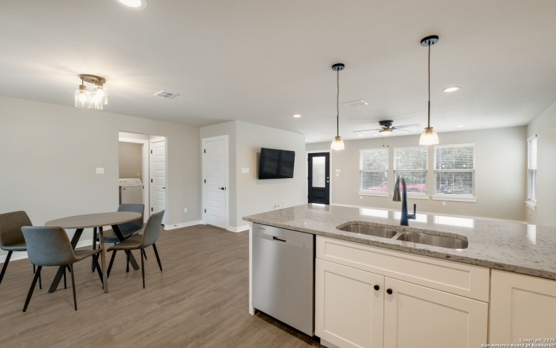 122 Hi View, Lakehills, TX 78063, 3 Bedrooms Bedrooms, ,2 BathroomsBathrooms,Residential,For Sale,122 Hi View,0,1856061