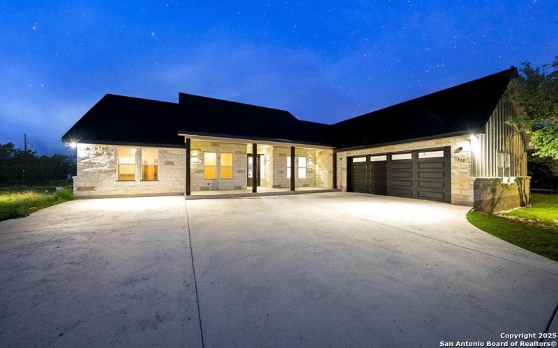 502 Sumack Dr W, Kerrville, TX 78028, 4 Bedrooms Bedrooms, ,2 BathroomsBathrooms,Residential,For Sale,502 Sumack Dr W,0,1861547