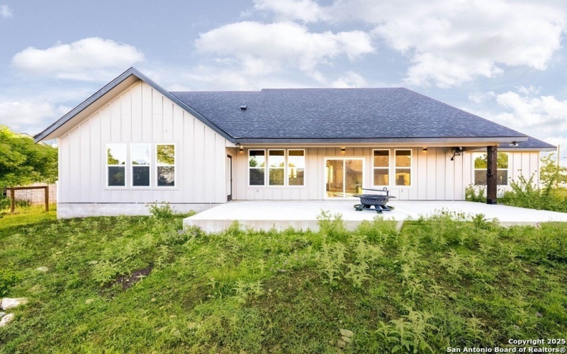 502 Sumack Dr W, Kerrville, TX 78028, 4 Bedrooms Bedrooms, ,2 BathroomsBathrooms,Residential,For Sale,502 Sumack Dr W,0,1861547