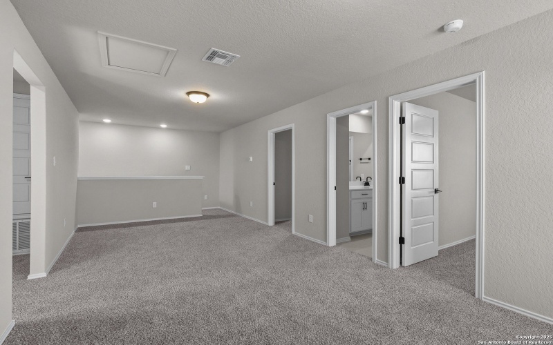 2523 Dry Moss Way, San Antonio, TX 78224, 5 Bedrooms Bedrooms, ,2 BathroomsBathrooms,Residential,For Sale,2523 Dry Moss Way,0,1862021