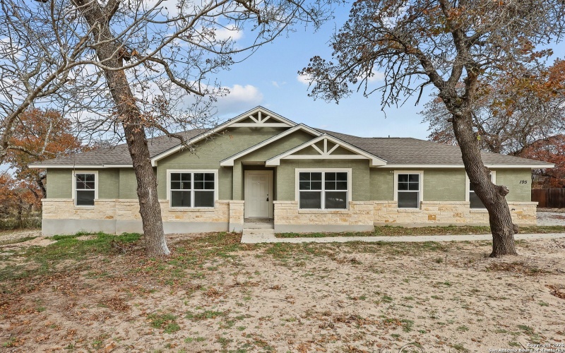 195 Log Cabin, Poteet, TX 78065, 4 Bedrooms Bedrooms, ,2 BathroomsBathrooms,Residential,For Sale,195 Log Cabin,0,1867068