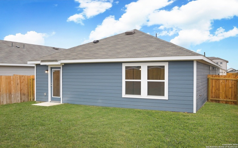 8570 Redhawk Lp, San Antonio, TX 78222, 3 Bedrooms Bedrooms, ,2 BathroomsBathrooms,Residential,For Sale,8570 Redhawk Lp,0,1870729