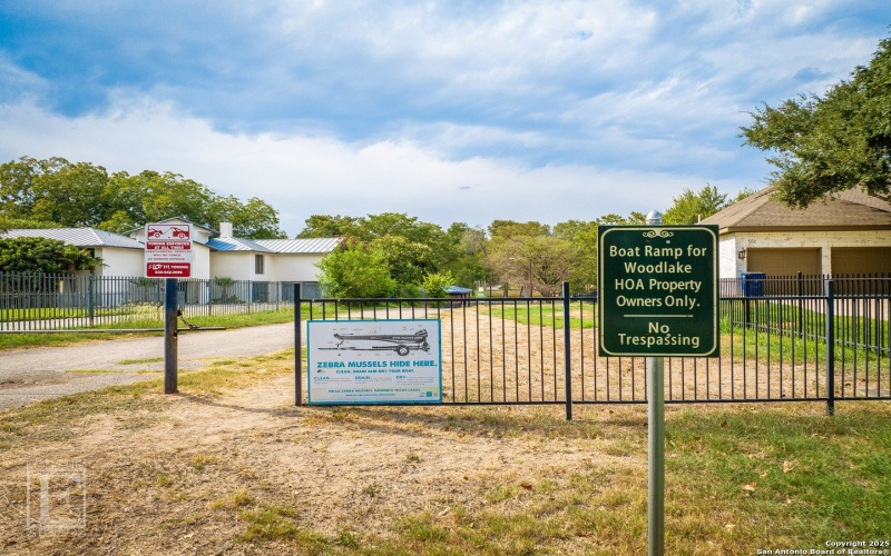 249 Sandpiper Lane, McQueeney, TX 78123, 3 Bedrooms Bedrooms, ,2 BathroomsBathrooms,Residential,For Sale,249 Sandpiper Lane,0,1876210