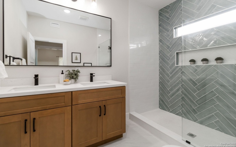 237 Carle Ave, San Antonio, TX 78204, 3 Bedrooms Bedrooms, ,2 BathroomsBathrooms,Residential,For Sale,237 Carle Ave,0,1879222