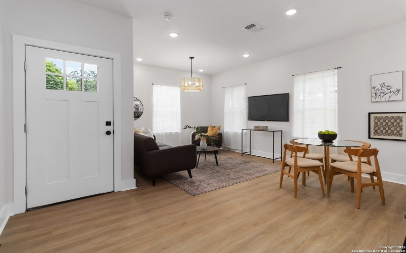 237 Carle Ave, San Antonio, TX 78204, 3 Bedrooms Bedrooms, ,2 BathroomsBathrooms,Residential,For Sale,237 Carle Ave,0,1879222