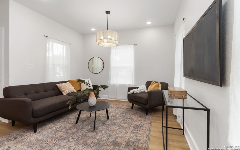 237 Carle Ave, San Antonio, TX 78204, 3 Bedrooms Bedrooms, ,2 BathroomsBathrooms,Residential,For Sale,237 Carle Ave,0,1879222