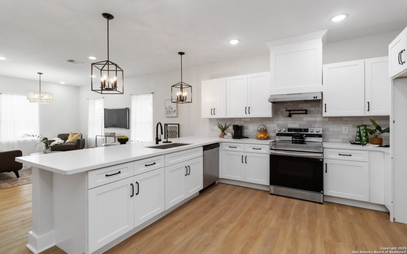 237 Carle Ave, San Antonio, TX 78204, 3 Bedrooms Bedrooms, ,2 BathroomsBathrooms,Residential,For Sale,237 Carle Ave,0,1879222