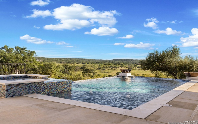 2018 Paradise Pkwy, Canyon Lake, TX 78133, 5 Bedrooms Bedrooms, ,6 BathroomsBathrooms,Residential,For Sale,2018 Paradise Pkwy,0,1887653