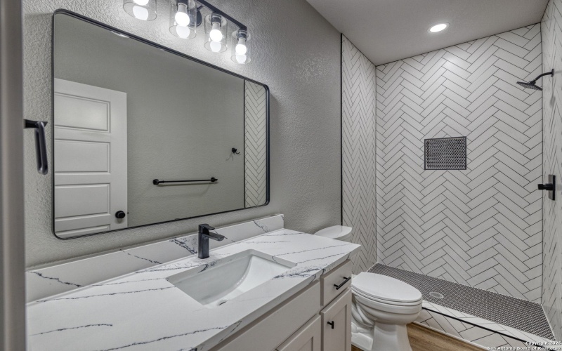 132 Sherman Lane, Leakey, TX 78873, 3 Bedrooms Bedrooms, ,3 BathroomsBathrooms,Residential,For Sale,132 Sherman Lane,0,1887675