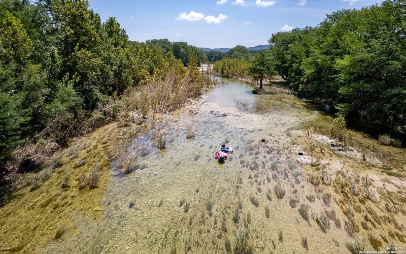 132 Sherman Lane, Leakey, TX 78873, 3 Bedrooms Bedrooms, ,3 BathroomsBathrooms,Residential,For Sale,132 Sherman Lane,0,1887675