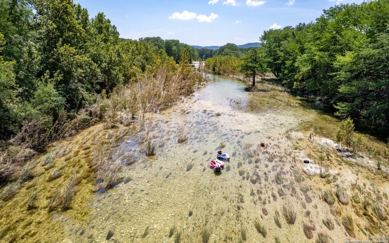 132 Sherman Lane, Leakey, TX 78873, 3 Bedrooms Bedrooms, ,3 BathroomsBathrooms,Residential,For Sale,132 Sherman Lane,0,1887675