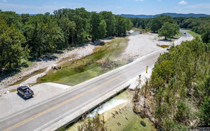 132 Sherman Lane, Leakey, TX 78873, 3 Bedrooms Bedrooms, ,3 BathroomsBathrooms,Residential,For Sale,132 Sherman Lane,0,1887675