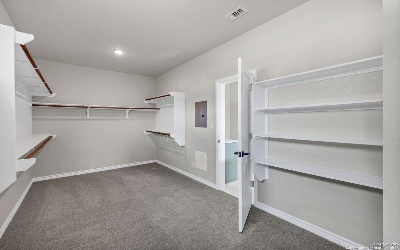 23048 Hilltop Peaks, Elmendorf, TX 78112, 4 Bedrooms Bedrooms, ,3 BathroomsBathrooms,Residential,For Sale,23048 Hilltop Peaks,0,1907683