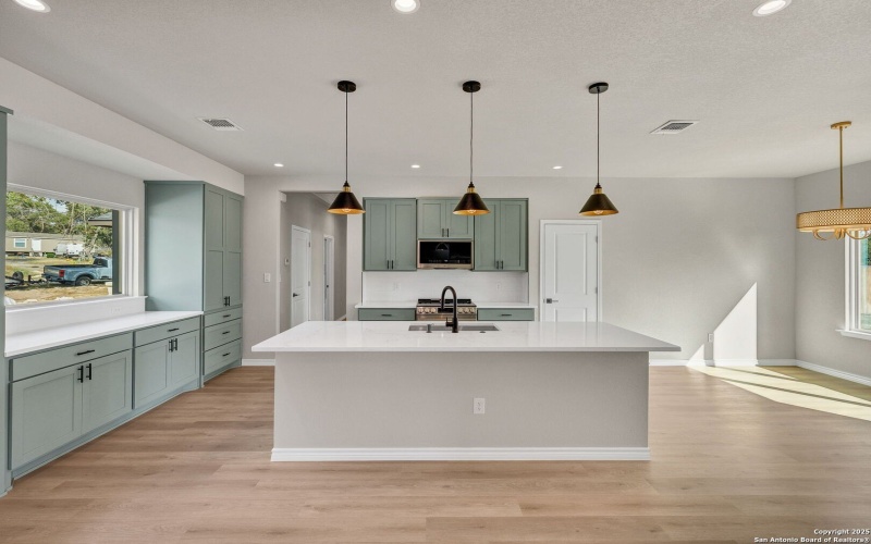 23048 Hilltop Peaks, Elmendorf, TX 78112, 4 Bedrooms Bedrooms, ,3 BathroomsBathrooms,Residential,For Sale,23048 Hilltop Peaks,0,1907683