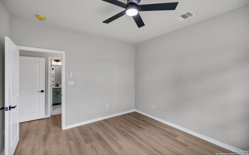 23048 Hilltop Peaks, Elmendorf, TX 78112, 4 Bedrooms Bedrooms, ,3 BathroomsBathrooms,Residential,For Sale,23048 Hilltop Peaks,0,1907683