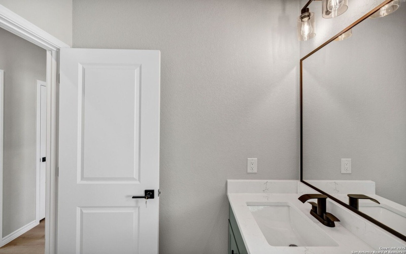 23048 Hilltop Peaks, Elmendorf, TX 78112, 4 Bedrooms Bedrooms, ,3 BathroomsBathrooms,Residential,For Sale,23048 Hilltop Peaks,0,1907683