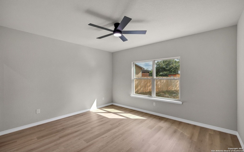 23048 Hilltop Peaks, Elmendorf, TX 78112, 4 Bedrooms Bedrooms, ,3 BathroomsBathrooms,Residential,For Sale,23048 Hilltop Peaks,0,1907683