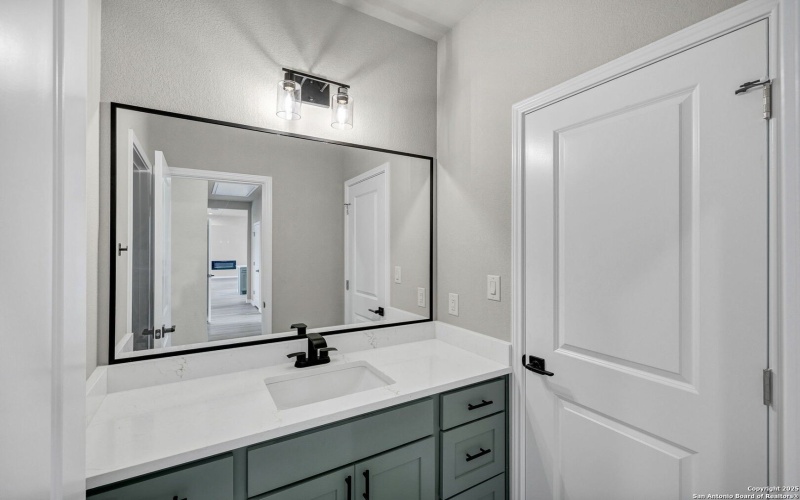 23048 Hilltop Peaks, Elmendorf, TX 78112, 4 Bedrooms Bedrooms, ,3 BathroomsBathrooms,Residential,For Sale,23048 Hilltop Peaks,0,1907683