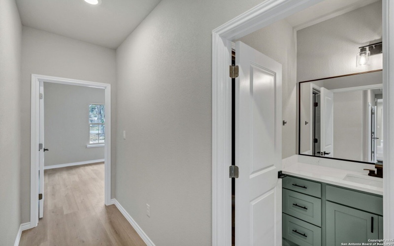 23048 Hilltop Peaks, Elmendorf, TX 78112, 4 Bedrooms Bedrooms, ,3 BathroomsBathrooms,Residential,For Sale,23048 Hilltop Peaks,0,1907683