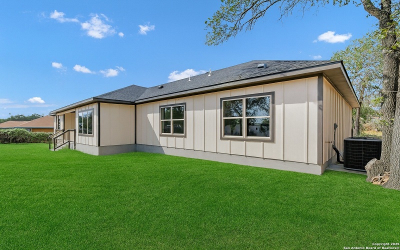 23048 Hilltop Peaks, Elmendorf, TX 78112, 4 Bedrooms Bedrooms, ,3 BathroomsBathrooms,Residential,For Sale,23048 Hilltop Peaks,0,1907683