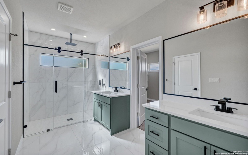 23048 Hilltop Peaks, Elmendorf, TX 78112, 4 Bedrooms Bedrooms, ,3 BathroomsBathrooms,Residential,For Sale,23048 Hilltop Peaks,0,1907683