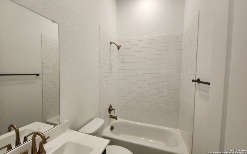 13132 Glynlea Rd, San Antonio, TX 78245, 4 Bedrooms Bedrooms, ,3 BathroomsBathrooms,Residential,For Sale,13132 Glynlea Rd,0,1908336